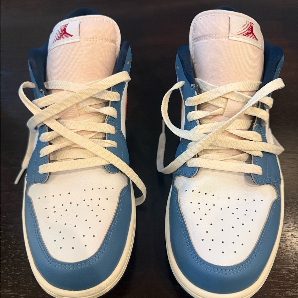 Men’s Nike Air Jordan Low SE in Blue and White